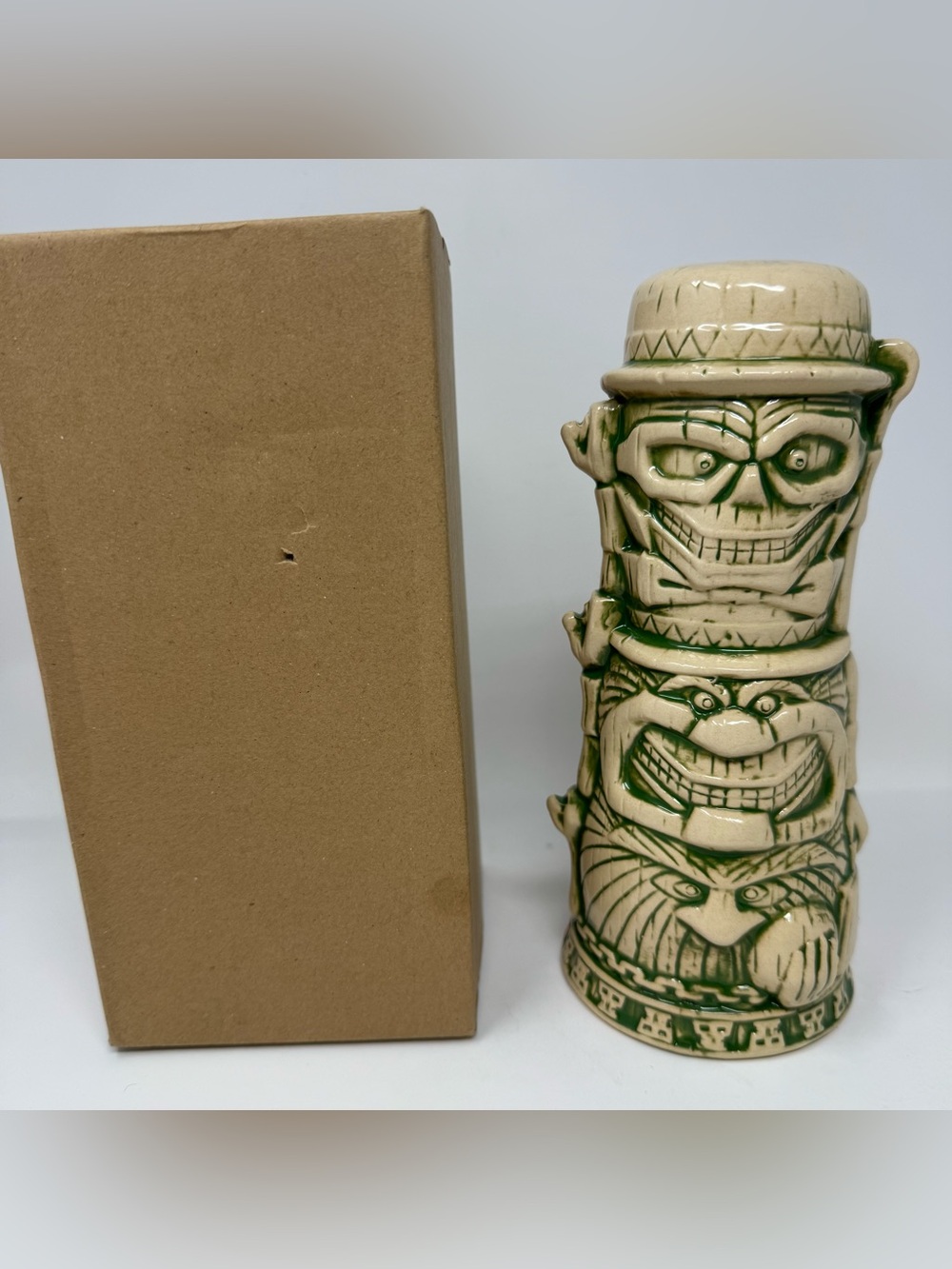 Trader Sam's Enchanted Tiki Bar Haunted Mansion Ghosts tiki mug green glaze